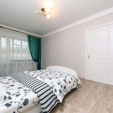 Comfortable One Bad Near Guliver Kiev Extérieur photo